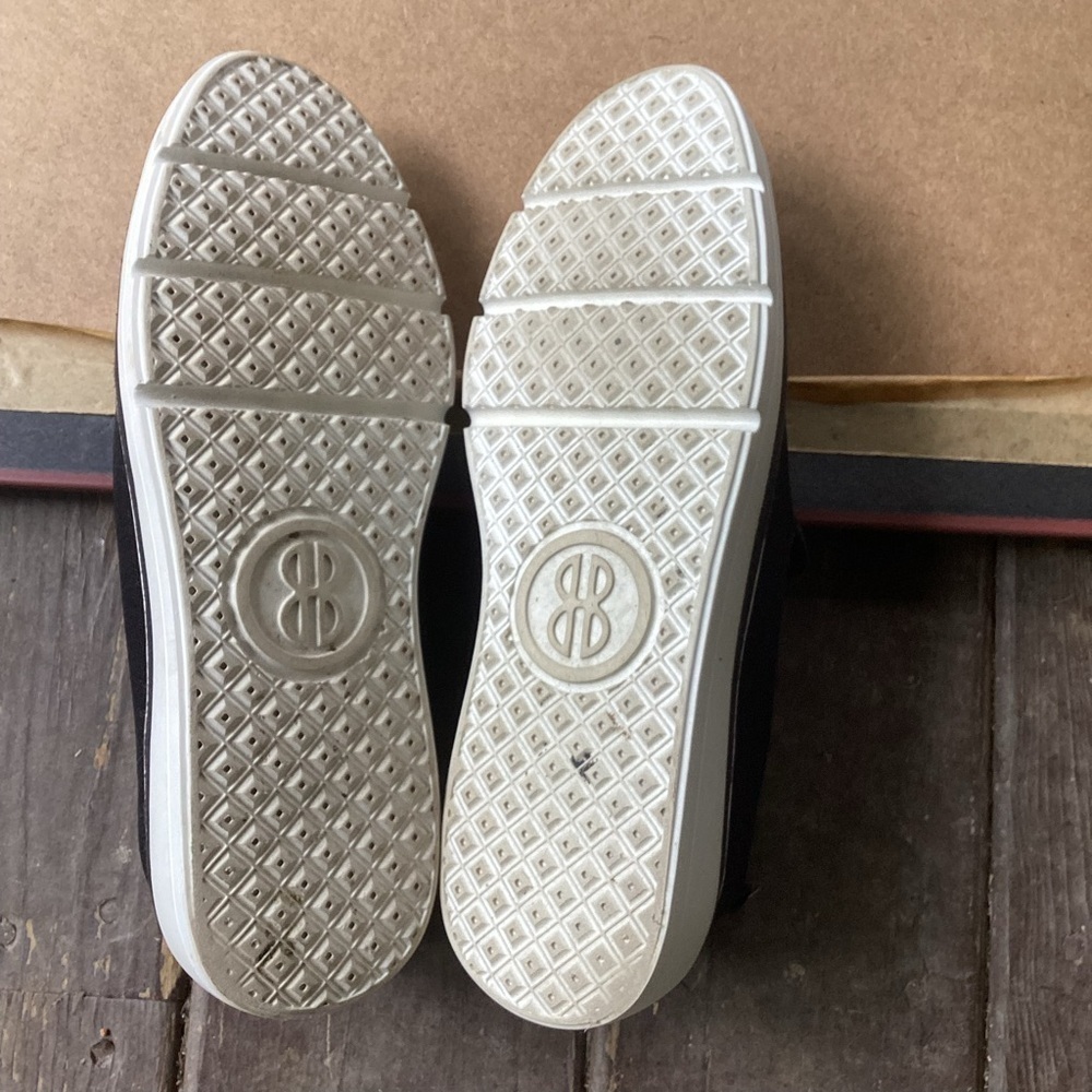Bill Blass black knit slip on casual shoes, size 9.5 - Picture 8 of 8